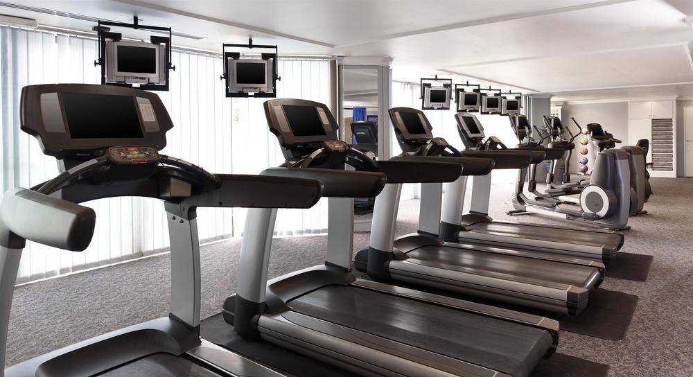 Le Meridien Al Khobar Exterior foto A row of treadmills