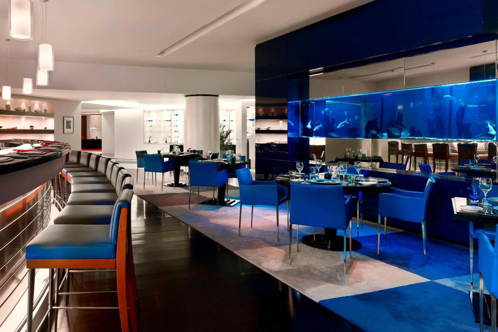 Le Meridien Al Khobar Exterior foto The Blue Water Lounge at London Heathrow Airport